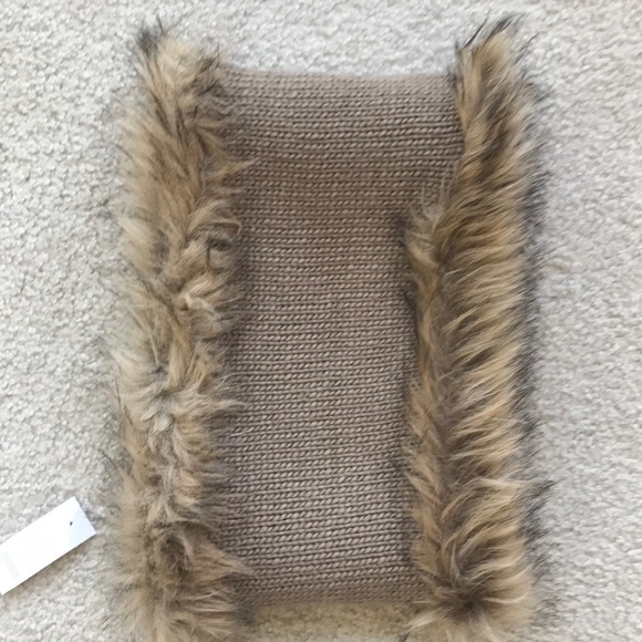 Loft Faux Fur Collar / Scarf - Picture 8 of 8